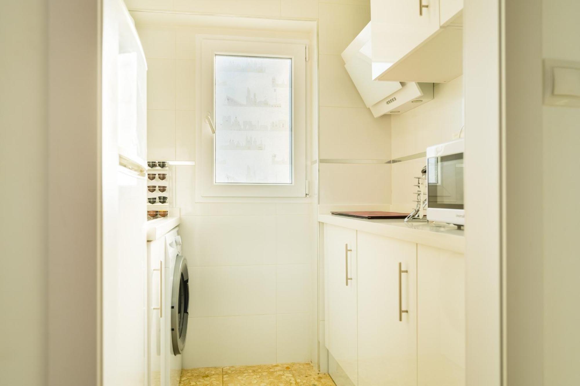 Apartamento Luminoso เซบีญา ภายนอก รูปภาพ